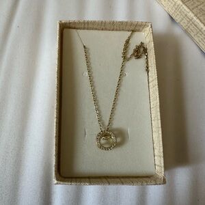 Elegant Gold Necklace with Crystal Accents